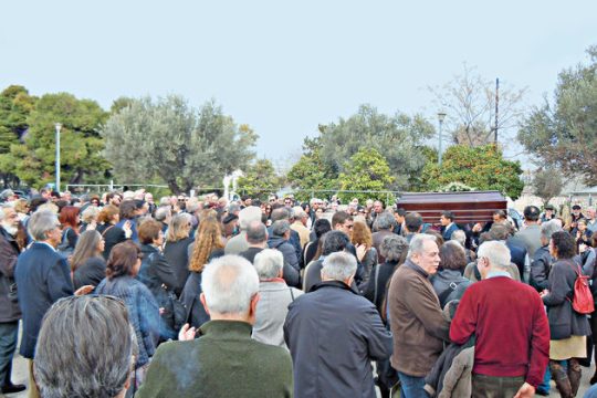 Σ’ ευχαριστούμε που… υπάρχει ζωή μετά τ’ αφεντικά*