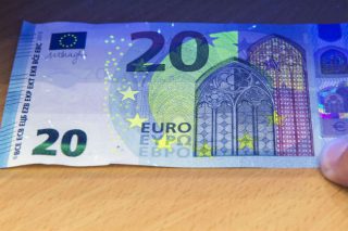 Ευρώ και για τους Τουρκοκυπρίους μετά τη λύση