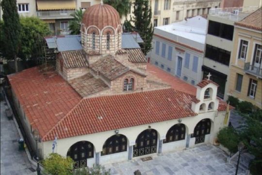 Οχι γυάλινη στέγη στην Αγία Αικατερίνη