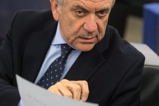 Μεγάλα λόγια, αλλά με καθυστέρηση