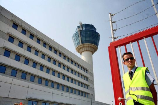 Τα σενάρια για την τύχη του 30% του «Ελ. Βενιζέλος»