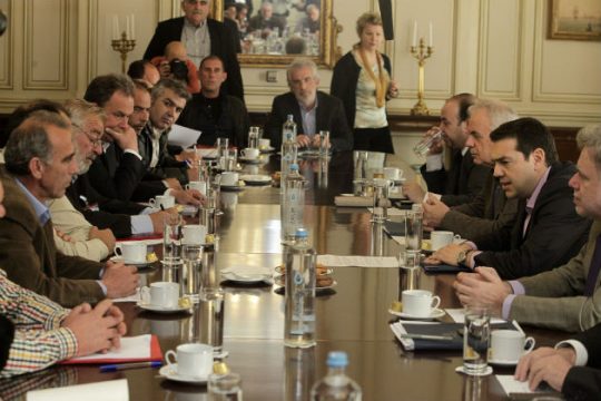 Με το όπλο παρά πόδα οι αγρότες
