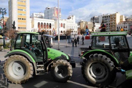 Με τα τρακτέρ έτοιμα
