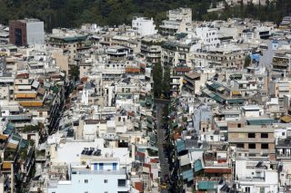 Ευνοϊκότερη, αλλά υπό όρους η τακτοποίηση