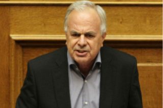 Ελαφρύνσεις για τους κατ’ επάγγελμα αγρότες