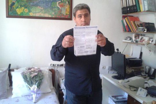 «Κρύβουν τις ευθύνες της ΔΕΗ για τον θάνατο της μητέρας μας»