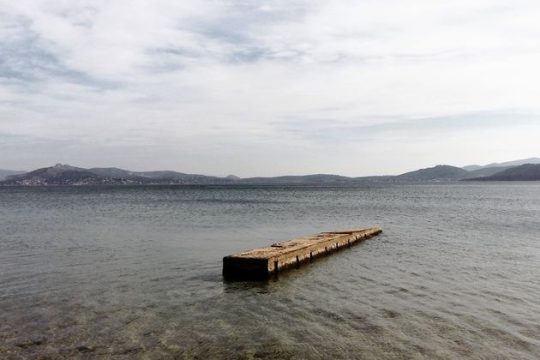 Από μιαν άλλη μελωδία