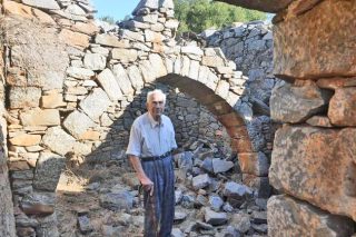Μας αφήνει ασκεπείς