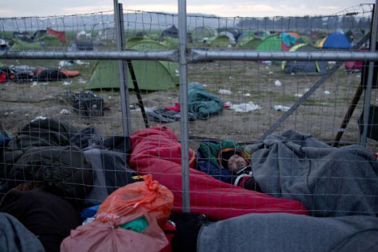 «Ασφυξία» στην Ειδομένη – Άνοιξε προσωρινά η ουδέτερη ζώνη