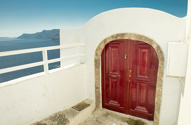Η κόκκινη πόρτα
