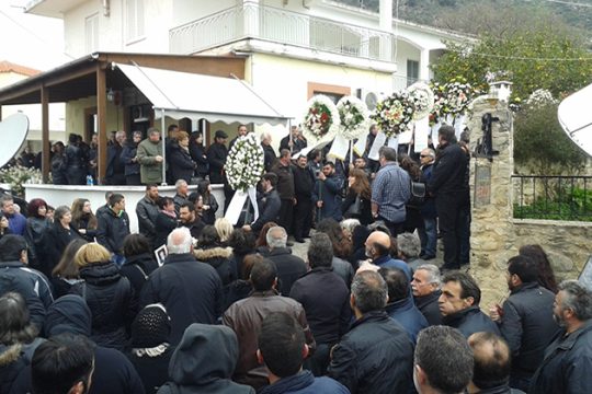 Οδύνη και αναπάντητα ερωτήματα στο μνημόσυνο του Βαγγέλη Γιακουμάκη