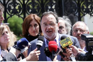Σκληρή απάντηση στον πρωθυπουργό