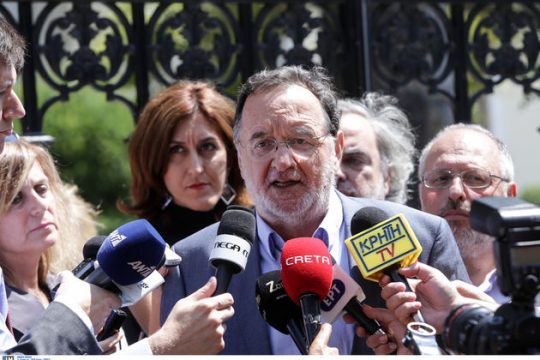 Σκληρή απάντηση στον πρωθυπουργό