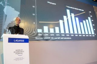 Εγχώρια μιντιακά παιχνίδια απειλούν με αποκλεισμό Έλληνες δημοσιογράφους