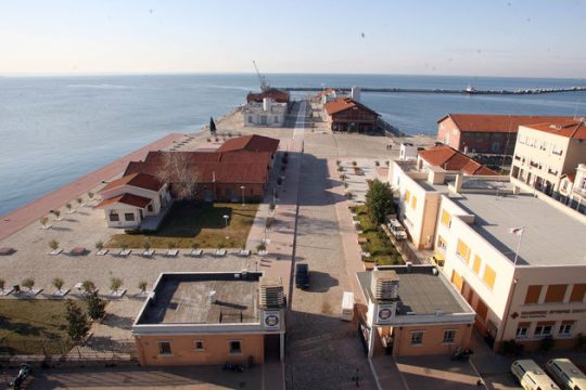Εμφύλιος για τους χώρους φιλοξενίας