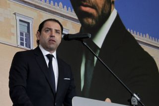 Αρνήθηκε τις κατηγορίες και έριξε λάσπη στη μάρτυρα