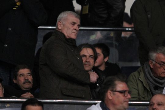 Στον εξώστη