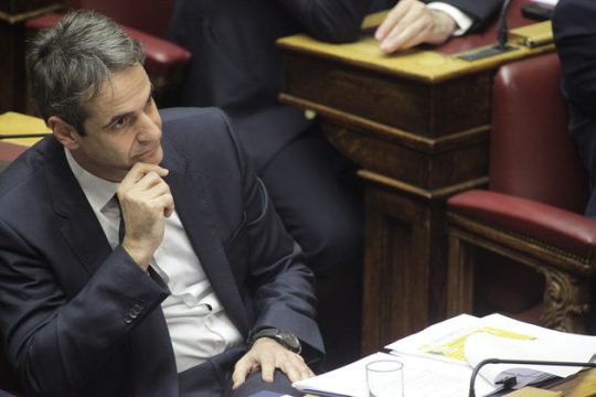 «Ναι» στο προσφυγικό, στην αναμονή για το ασφαλιστικό