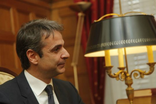 Κορόιδο είναι να βιάζεται ο Κυριάκος…