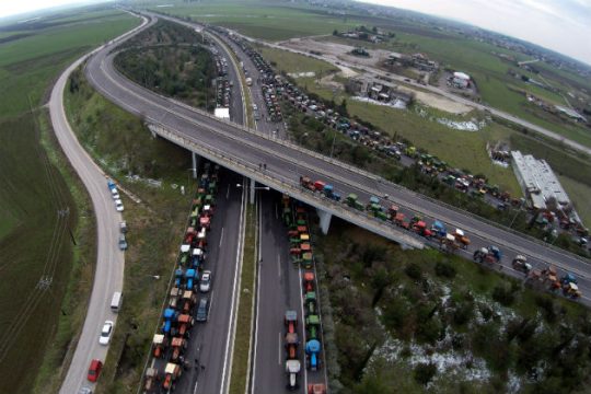 Κλειστά Τέμπη σήμερα, 24ωρο «μπλακ άουτ» αύριο