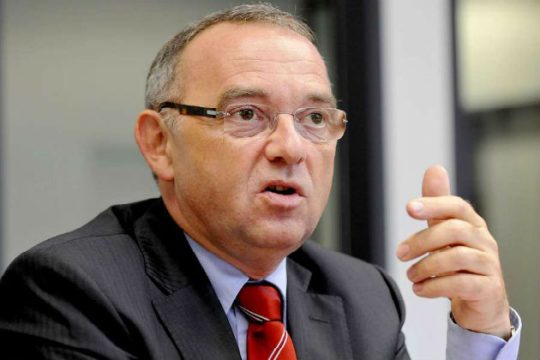 Καίει τη Νέα Δημοκρατία, επιβεβαιώνει την «Εφ.Συν.»