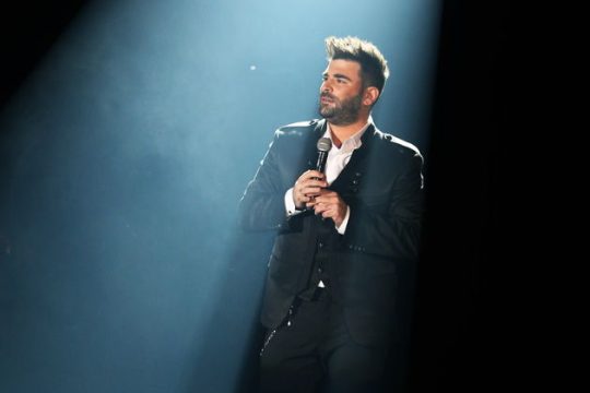 «Γκάζι πατάω δυνατά, ένα τσιγάρο και φωτιά…»