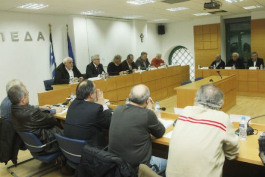 Προετοιμασία για το ενδεχόμενο να κλείσουν τα σύνορα