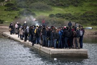 Στρατιωτικοποίηση του προσφυγικού