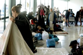 Εγκλωβισμένοι πάνω από 1.000 πρόσφυγες
