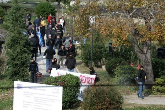 Σύσκεψη αύριο στο ΥΝΑ για το κέντρο προσφύγων στο Σχιστό
