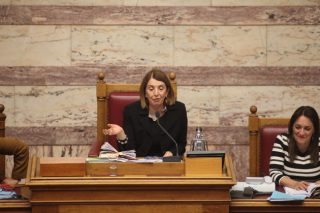 Τους φταίει η Τασία…