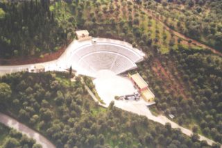 Σε αλυσίδες τα κλειστά κυλικεία