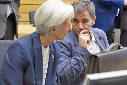 «Φωτιά» στην αξιολόγηση βάζει το ΔΝΤ