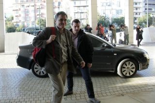 Αναζητείται πολιτική λύση