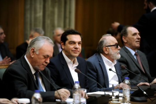 Κρίσιμη εβδομάδα για τα «καυτά» μέτωπα