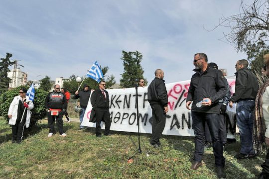Επιτροπές… χρυσαυγιτών Πειραιώς