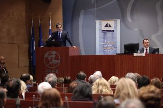 Σε τροχιά μετωπικής σύγκρουσης η Ν.Δ.