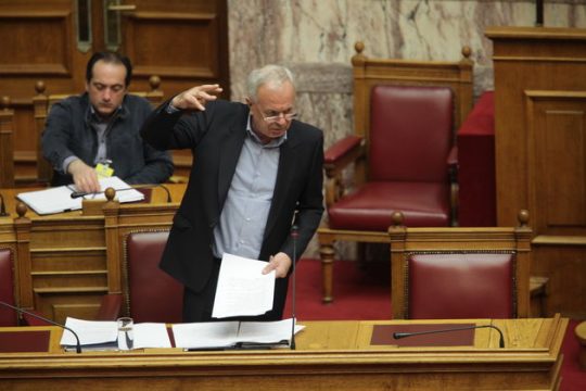 Ε, όχι και εργόσημο για τους αλλοδαπούς