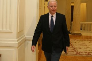 «Τεχνοκράτες στην κυβέρνηση»