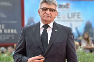 «Η πίστη στους πολιτικούς καταστρέφει τον πολιτισμό»
