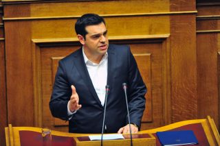 H διαφθορά βάζει… φωτιά