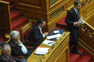 Ικανοποίηση στην κυβέρνηση για τη συζήτηση στη Βουλή