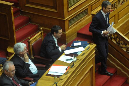 Ικανοποίηση στην κυβέρνηση για τη συζήτηση στη Βουλή