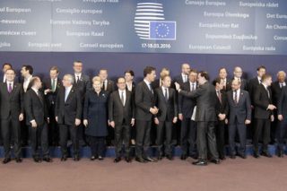 Πυρετός διαβουλεύσεων για το προσφυγικό