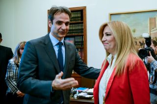 Συμφωνούν για την αναθεώρηση του Συντάγματος