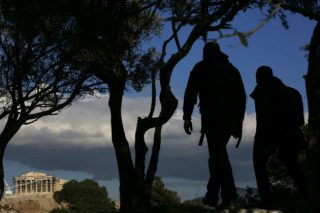Τρέχουμε αλλά και μας τρέχουνε