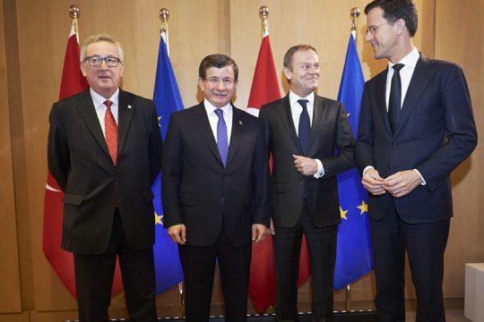 «Πιθανότατα παράνομη η συμφωνία Ε.Ε. – Τουρκίας»