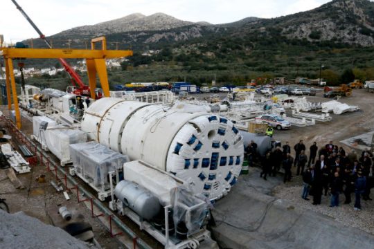 Δημοπράτηση μικρομεσαίων έργων ζητούν οι εργολάβοι