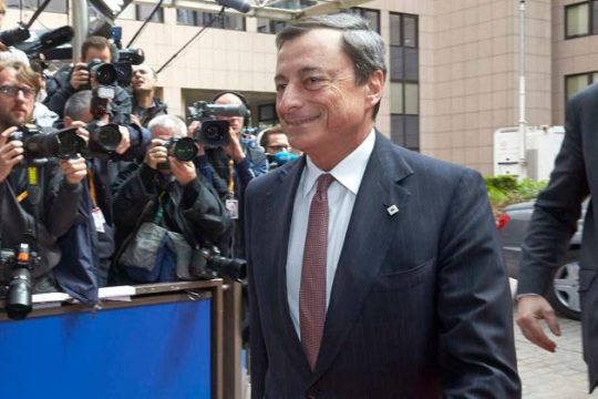 «Θα ρίξουμε χρήμα από ελικόπτερο»!