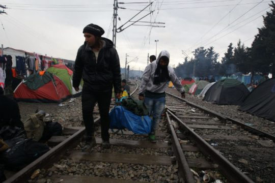 Ειδομένη: Σχέδιο για οργανωμένη μετακίνηση προσφύγων